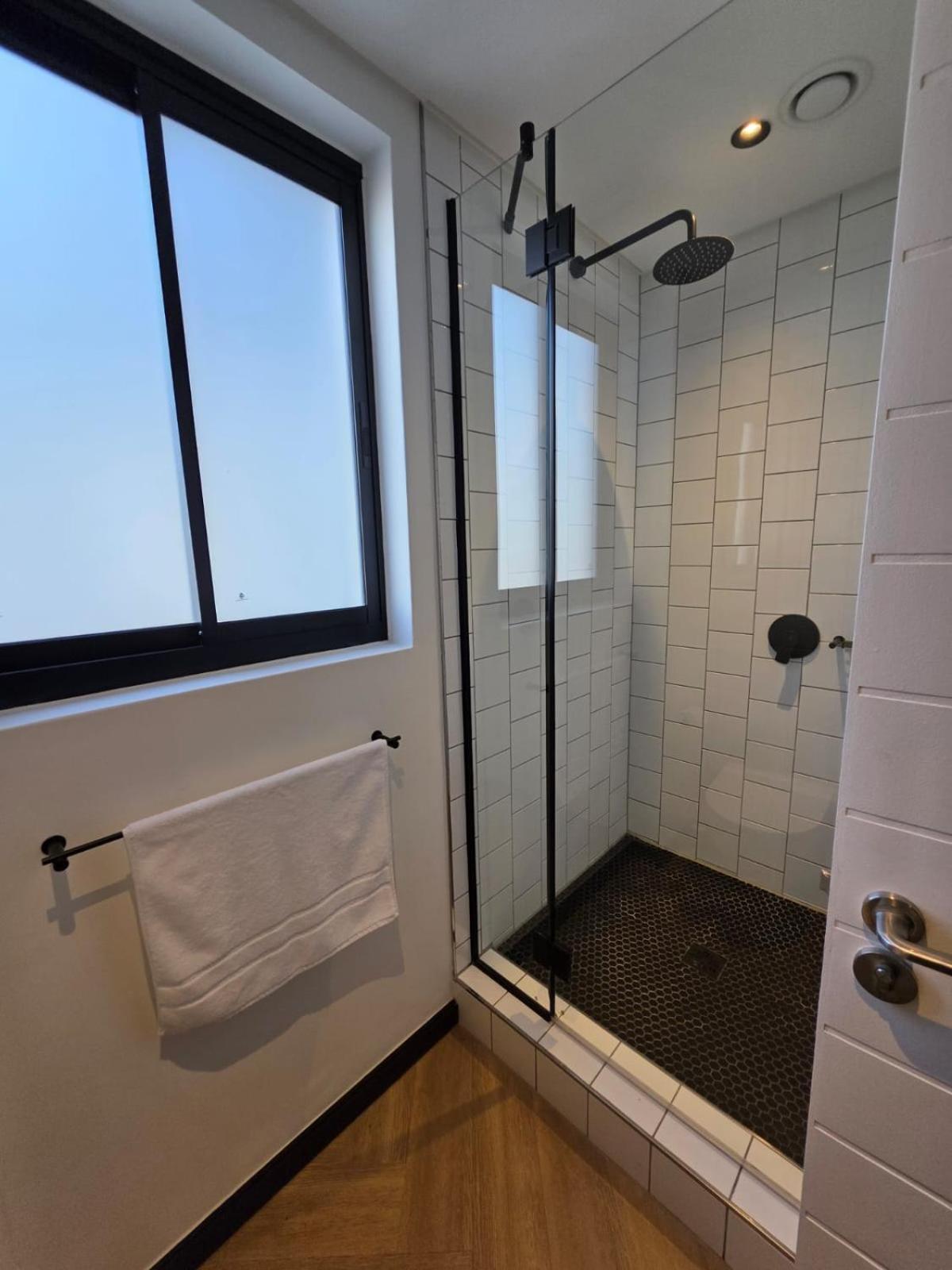 Zals- Nine Palms -luxury Two Bed *